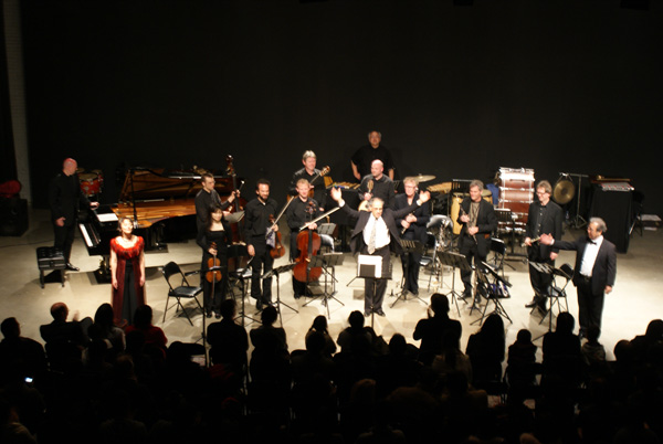 荷蘭阿姆斯特丹新音樂團(tuán)音樂會(huì)報(bào)道 