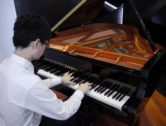 屆雅馬哈全國鋼琴比賽學(xué)院大獎賽－西安站報道 