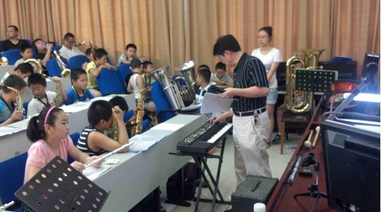 寧波孫文學(xué)小學(xué)示范樂團(tuán)大師班新聞報(bào)道
