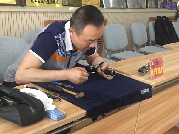 蘭州市第十四中學(xué)雅馬哈示范管樂團大師班開講
