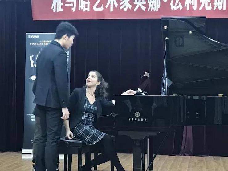 2017雅馬哈亞洲音樂獎(jiǎng)學(xué)金-西安音樂學(xué)院頒獎(jiǎng)儀式暨雅馬哈海外藝術(shù)家英娜·法利克斯鋼琴獨(dú)奏音樂會(huì)成功舉辦！
