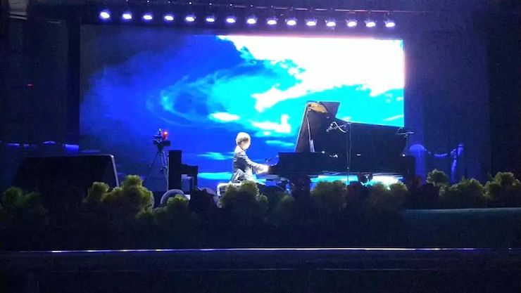 雅馬哈藝術家宋思衡“80后的時光機”多媒體音樂會內(nèi)蒙古巡演圓滿落幕