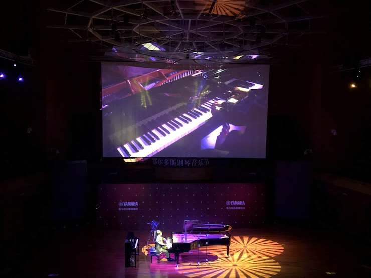 雅馬哈藝術家宋思衡“80后的時光機”多媒體音樂會內(nèi)蒙古巡演圓滿落幕