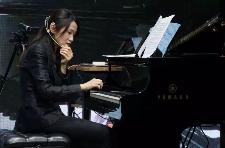 科技推動音樂教育創(chuàng)新，張希教授《古典主義時期鋼琴奏鳴曲的演繹》公開課圓滿成功